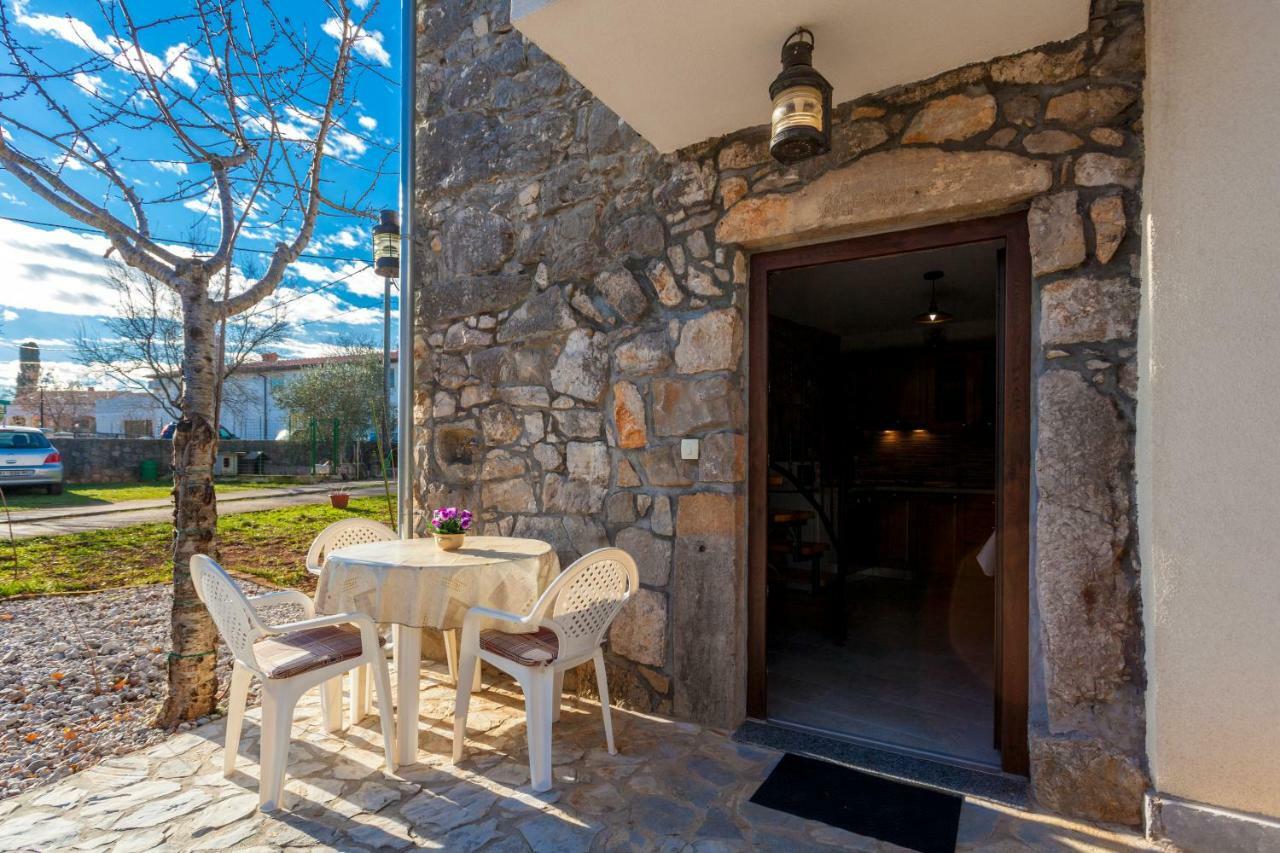 Apartments Nella Sveti Anton  외부 사진