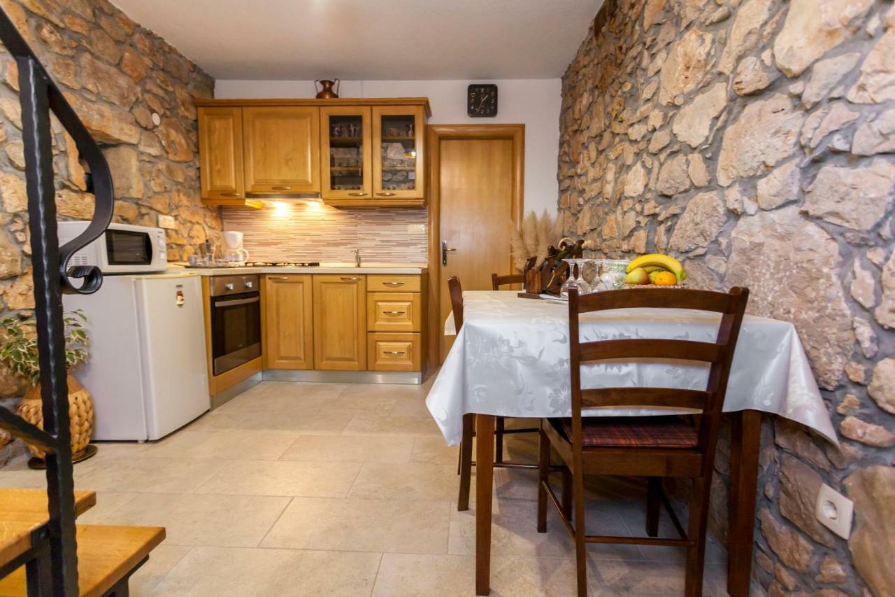 Apartments Nella Sveti Anton  외부 사진